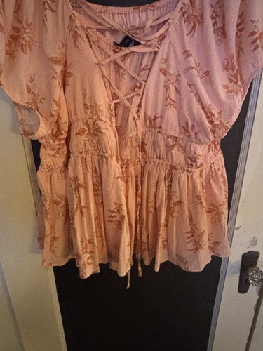 Nuevo con etiquetas Top floral rosa naranja cruzado espalda cruzada cruzada górrida lavable tórrido talla 3X - Imagen 7 de 8
