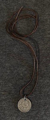 NEW Assassin's Creed Syndicate Jacob's One Shilling Necklace Preorder Bonus