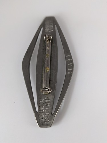 Spilla in peltro McGregor firmata CEARD vintage anni '70 - VIOLA PALUDE - Foto 14 di 15