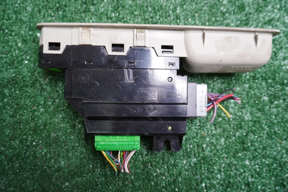 Interruptor de janela 2003 VOLVO S60 PASSAGEIRO LATERAL FABRICANTE DE EQUIPAMENTO ORIGINAL 30658117 - Imagem 3 de 4