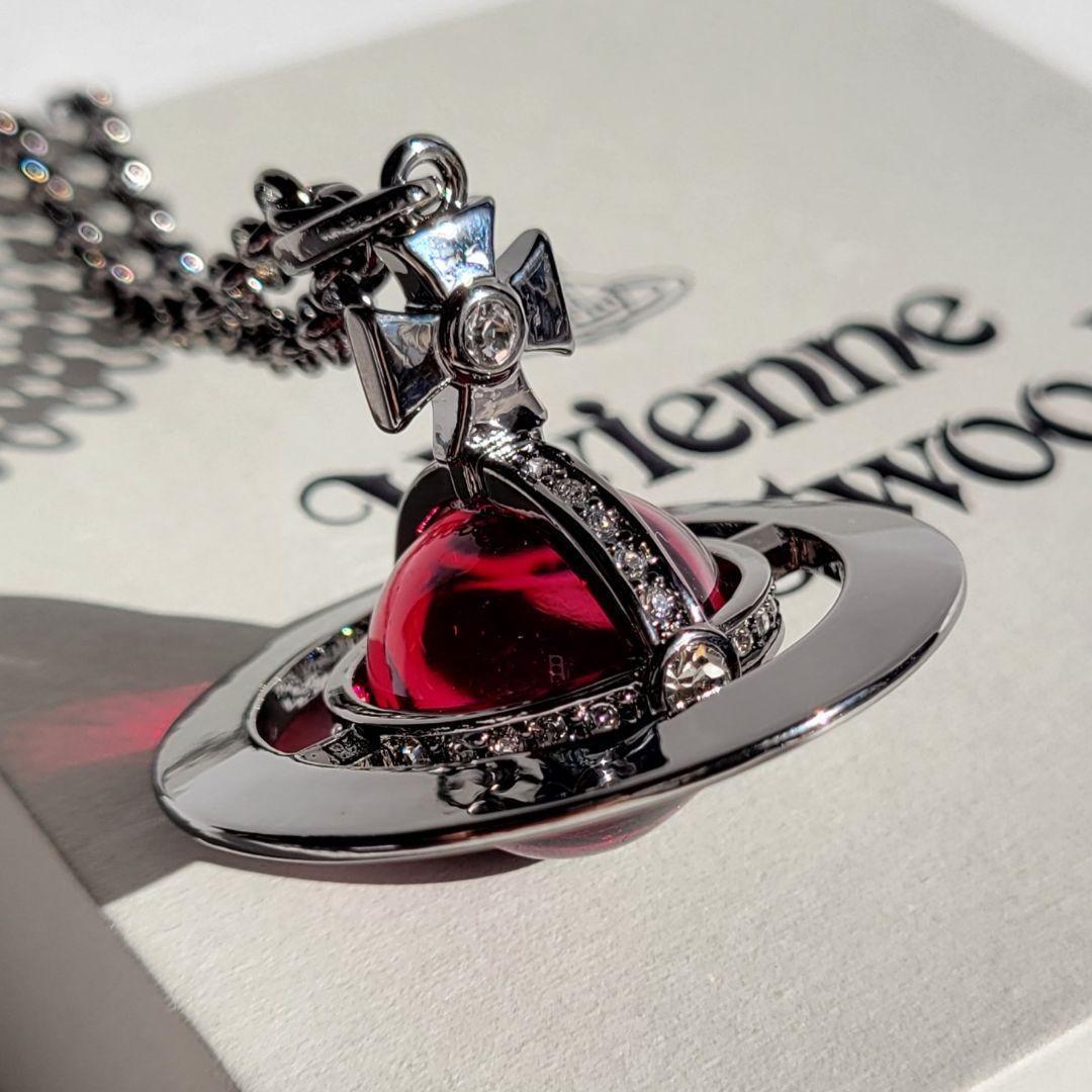 Vivienne Westwood Small Orb Necklace Pendant Purplish red x Vivienne Westwood Small Orb Necklace Pendant Purplish red x