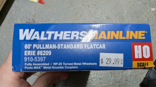 Walthers Mainline 60' Pullman-Standard Flatcar Erie Lackawanna 8209 910-5317