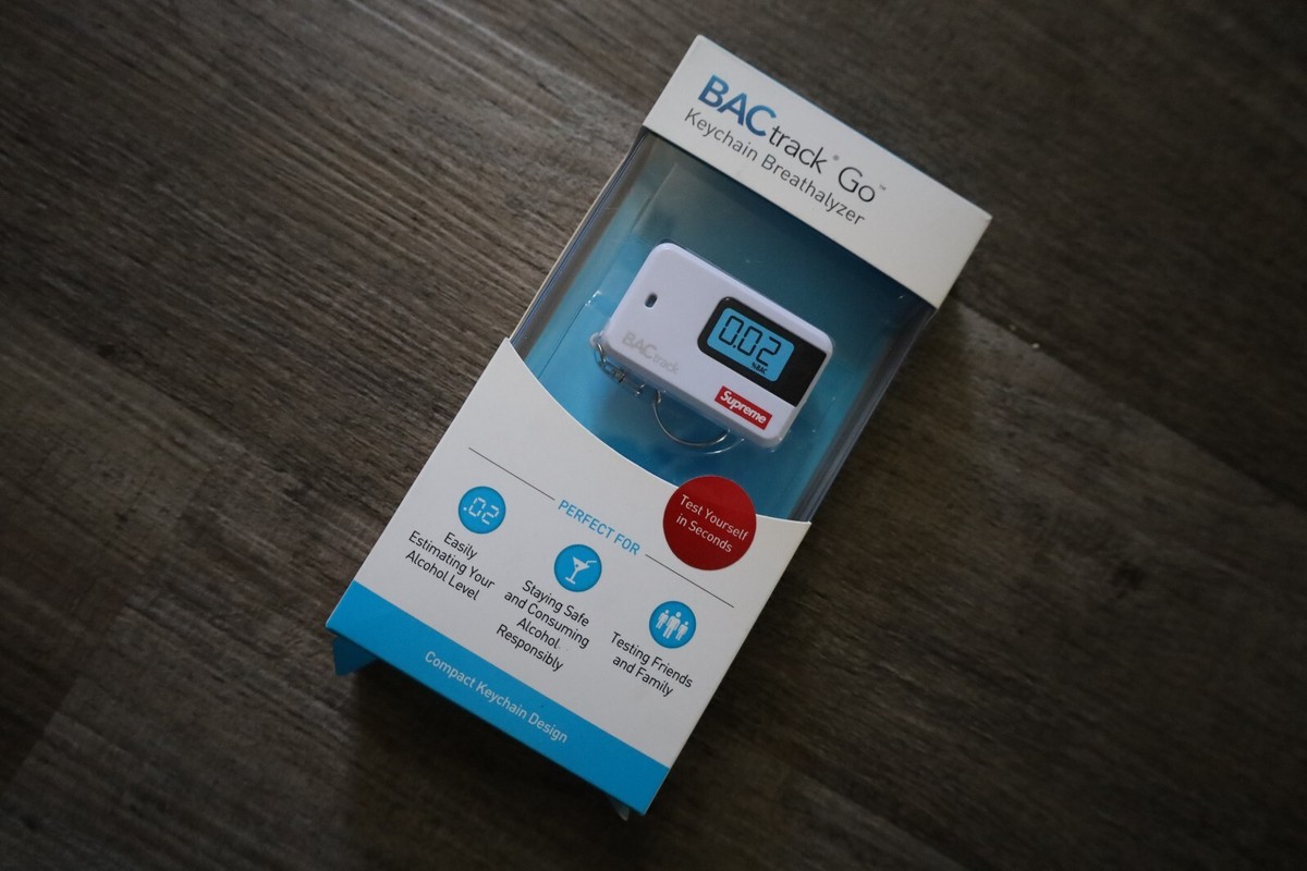 Supreme × BAC track Go Keychain 18ss