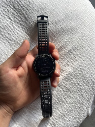 Coros Pace 3 - GPS Watch Black - Cracked Screen - Picture 2 of 2