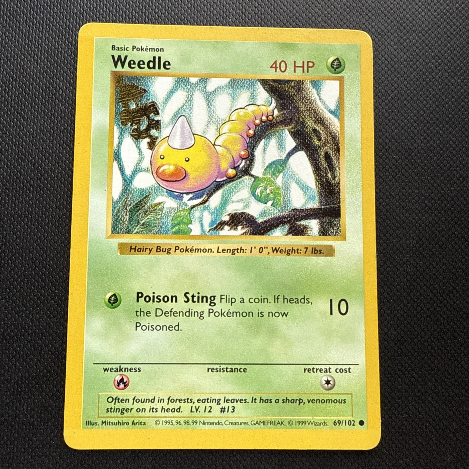 1999 Pokemon Shadowless Weedle #69/102 NN near mint