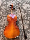 Suzuki 220 3/4 Violin – Gently Used | Excellent Sound | Ready to Play — photo 2