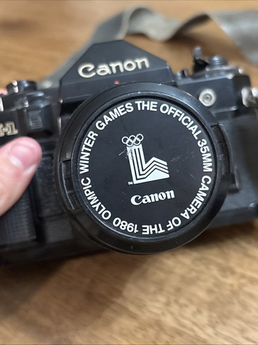 Canon A-1 Black 35mm Film Camera Body New FD 50mm F1.4 Lens - Picture 10 of 21