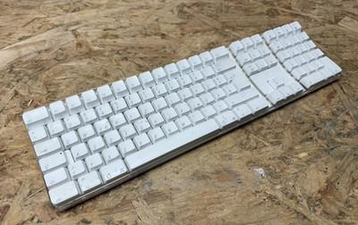 APPLE Wireless Keyboard A1016 Bluetooth Tastatur DE Layout weiß