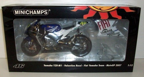 Minichamps 1/12 Scale 122 073046 Yamaha YZR-M1 Fiat Yamaha Moto GP 2007 Rossi - Picture 3 of 3