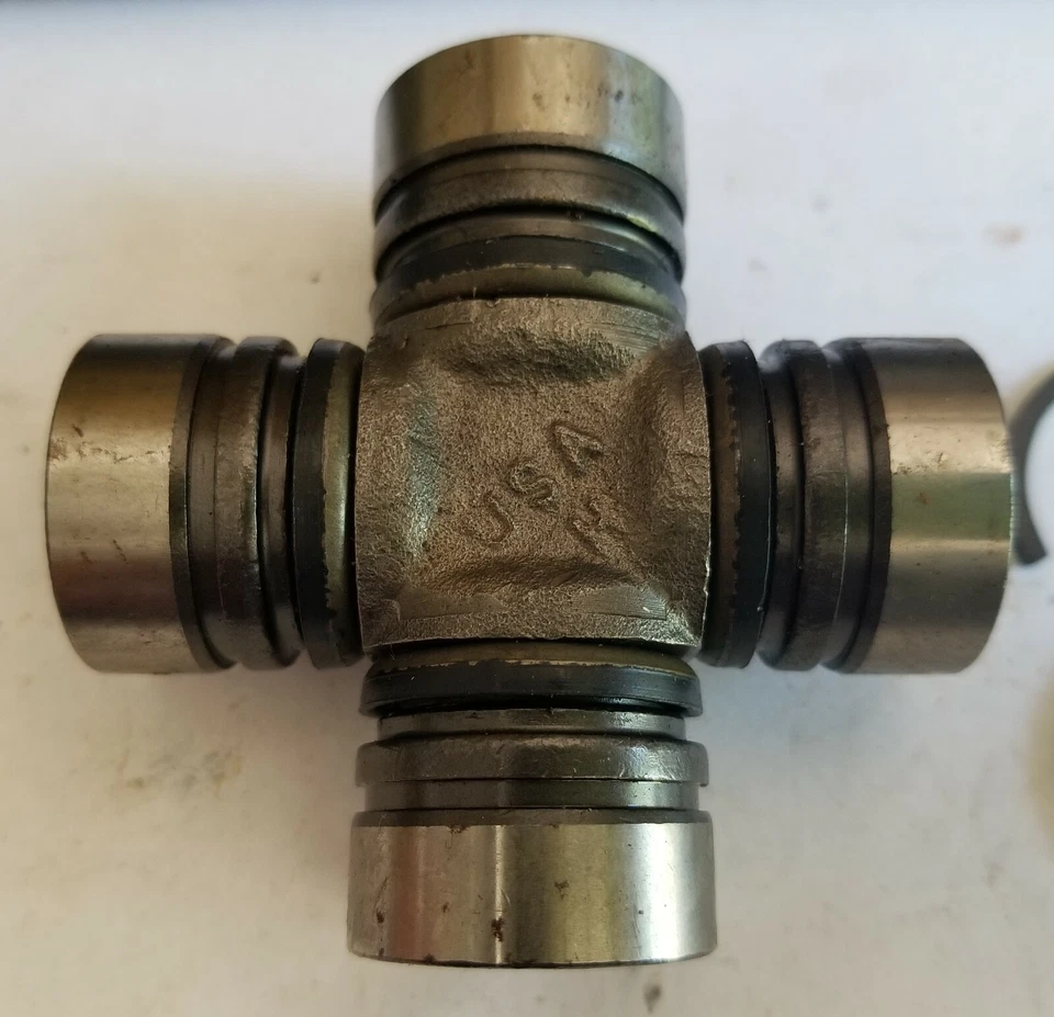 Juntas de precisión 436 juntas delanteras universales junta en U Foto 3 de 4