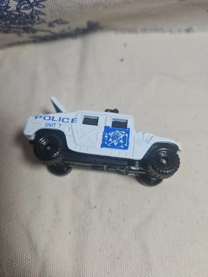 Vehículo de emergencia Matchbox White Hummer Police 1994 exclusivo Foto 2 de 4