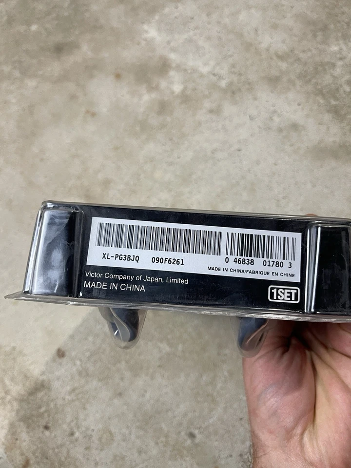 NIP JVC Portable CD Player XL-PG38 Hyper Bass AntiShock w/ Headphones New/Sealed - Image 3 of 3