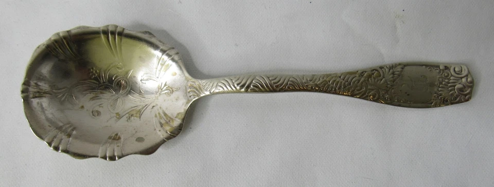 Antigua Toalla Eudora Plateada Bayas Cuchara Victoriano Patrón Floral 1888 Mono Foto 2 de 4