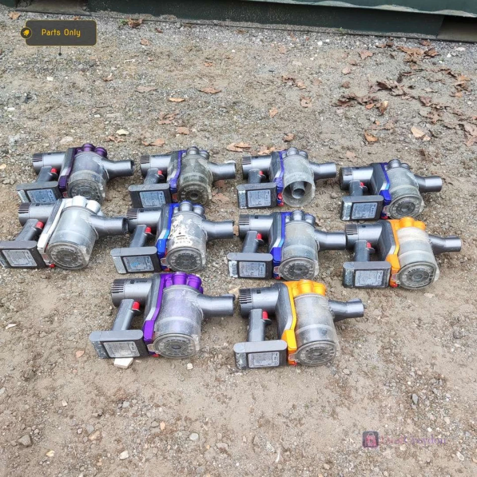 JOB LOT 10 DYSON DC34 DC35 MULTI FLOOR VACUUM CLEANERS NO ACCESSORIES UNTTESTED - Image 4 of 4
