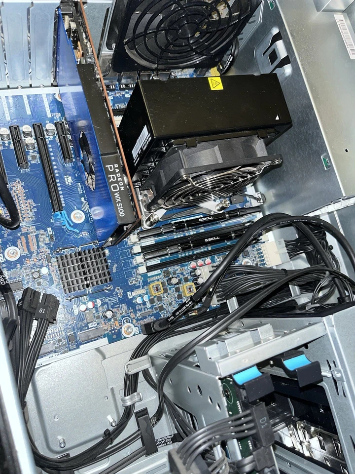 EXCELLENT!! HP Z4 G4 (Intel Xeon W-2102 @2.90GHz, 32GB, K2200) Desktop - Black - Image 3 of 3