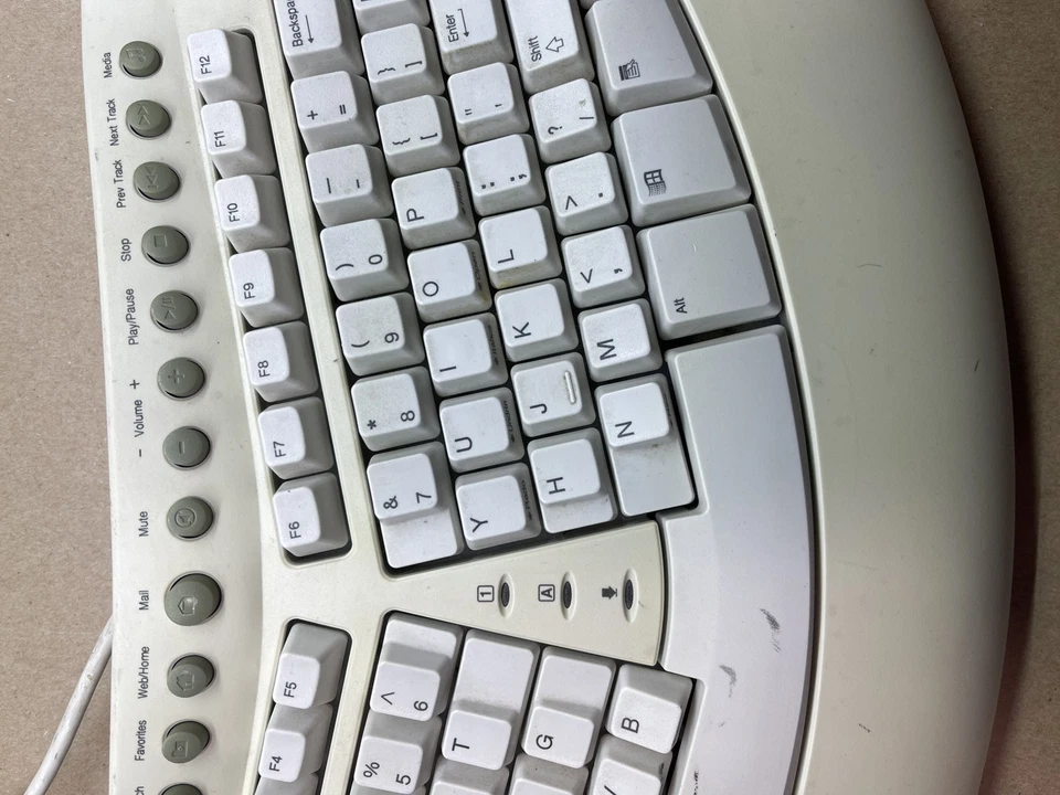 Dell by Microsoft Ergonomic Natural USB Keyboard Pro Model No. RT9403 - Image 3 of 4