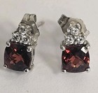 garnet 1cm Long 1.5 Grams sterling silver 925 Stud earrings