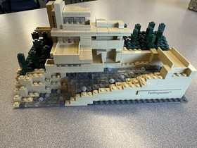 Used Complete LEGO Architecture FALLINGWATER 21005 No Manual or Box