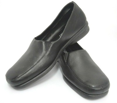 aerosoles black loafers
