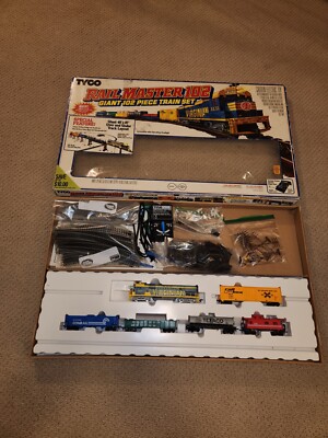 TYCO RAIL MASTER 102 GIANT 102 PIECE TRAIN SET Nice! Vintage