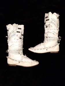 white 80s boots