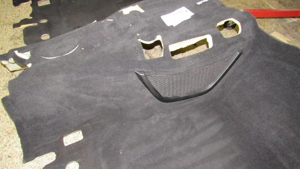 2011-2018 BMW F12 F13 M6 650i 640i 6-Series Front Interior Floor Carpet OEM - Image 3 of 4