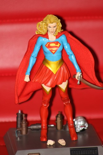 DC Direct Page Punchers Supergirl Woman of Tomorrow 7-Inch Scale Action Figure