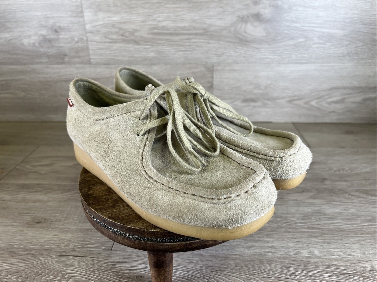 Clarks Women's Padmora Oxford Women's 9.5M Taupe Distressed