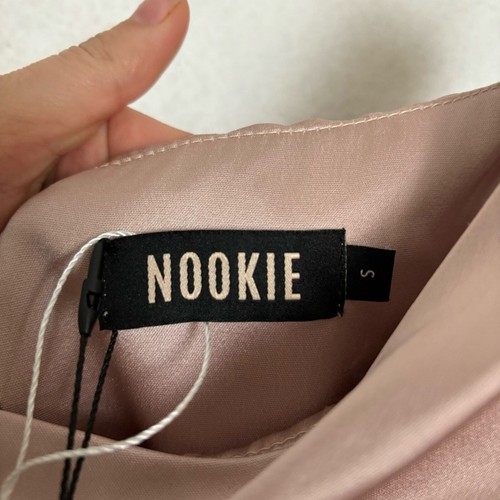 Neu mit Etikett Emelie Nude Champagner Satin trägerloses Kleid am nächsten Arbeitstag Maxikleid Größe Small - Bild 7 von 10