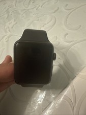 Apple Watch Series 3 GPS 38mm Cassa in Alluminio Grigio Siderale Cinturino...