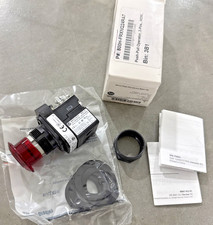 Allen Bradley 800H-FRXNQH2RA7 30mm Push-Pull Device Momentary In NEW 