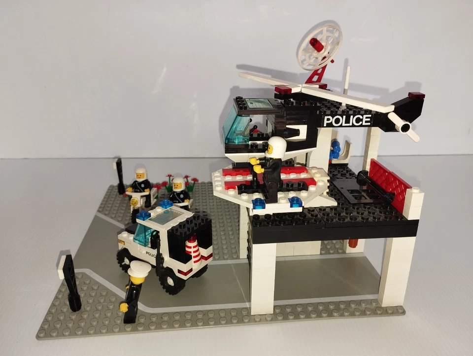 Lego 6386 Police Command Base - Photo 3/4
