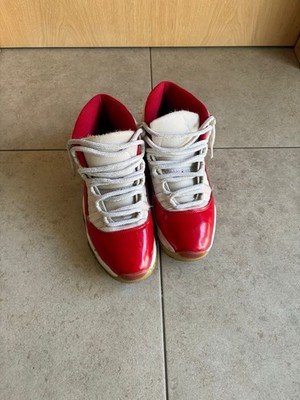Nike Air Jordan 11 Herren Sneaker - Weiß/Varsity Rot/Schwarz, EU 42