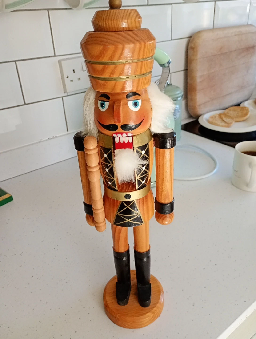 Kunsthandwerk Handwerk Traditional Mitt Nut Cracker Soldier
