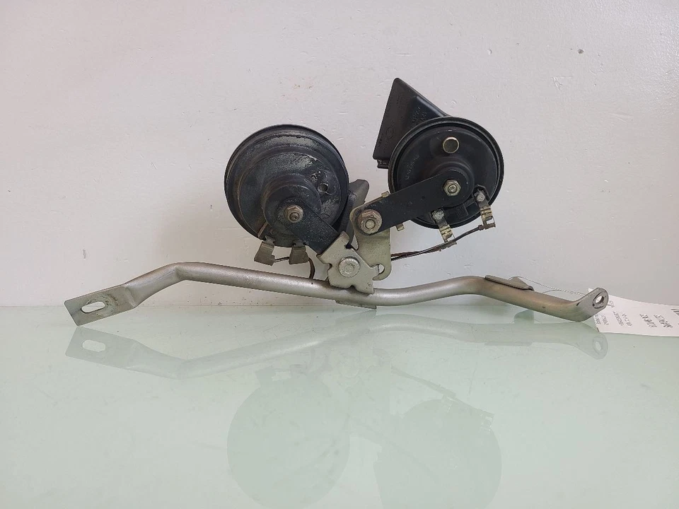 Bocina E320 1995 583042 Foto 2 de 4