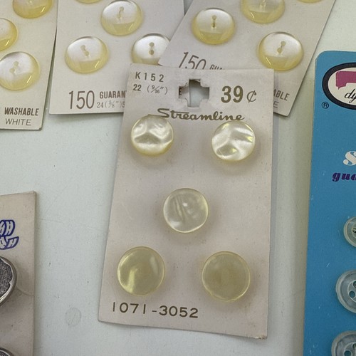 HUGE Vintage LOT Carded Buttons And Other Sewing Notions - Picture 8 of 18