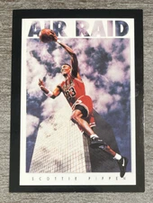 Scottie Pippen 1994-95 Skybox Air Raid Bulls #321   *A943*