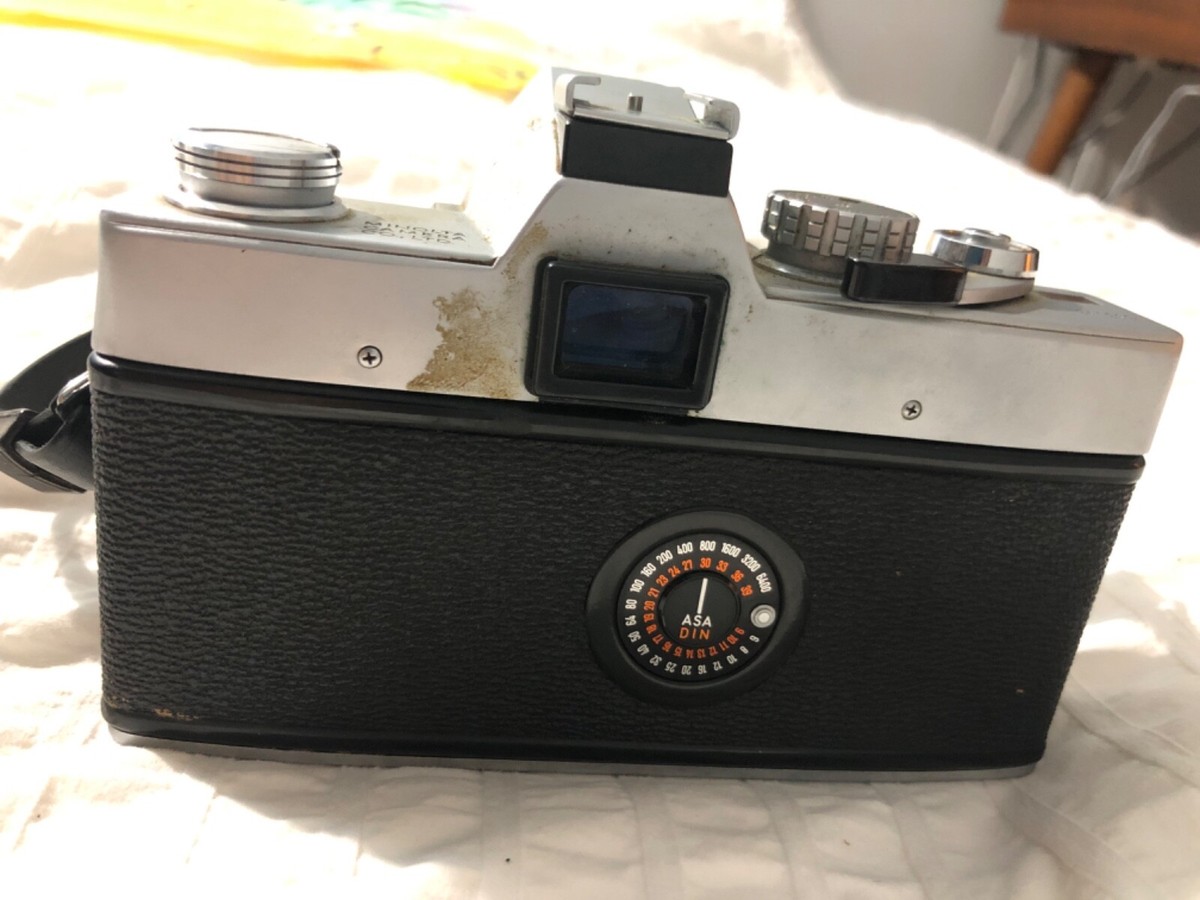 Minolta SRT 101 Film SLR Camera with Minolta 55mm 1:1.7 Lens