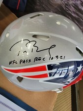 Tom Brady Auto New England Patriots Authentic Speed Helmet w/Pass Rec 10-3-21 