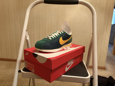Nike Cortez HF1435-300 Gorge Green/Yellow Ochre/Sail Oregon Sneaker
