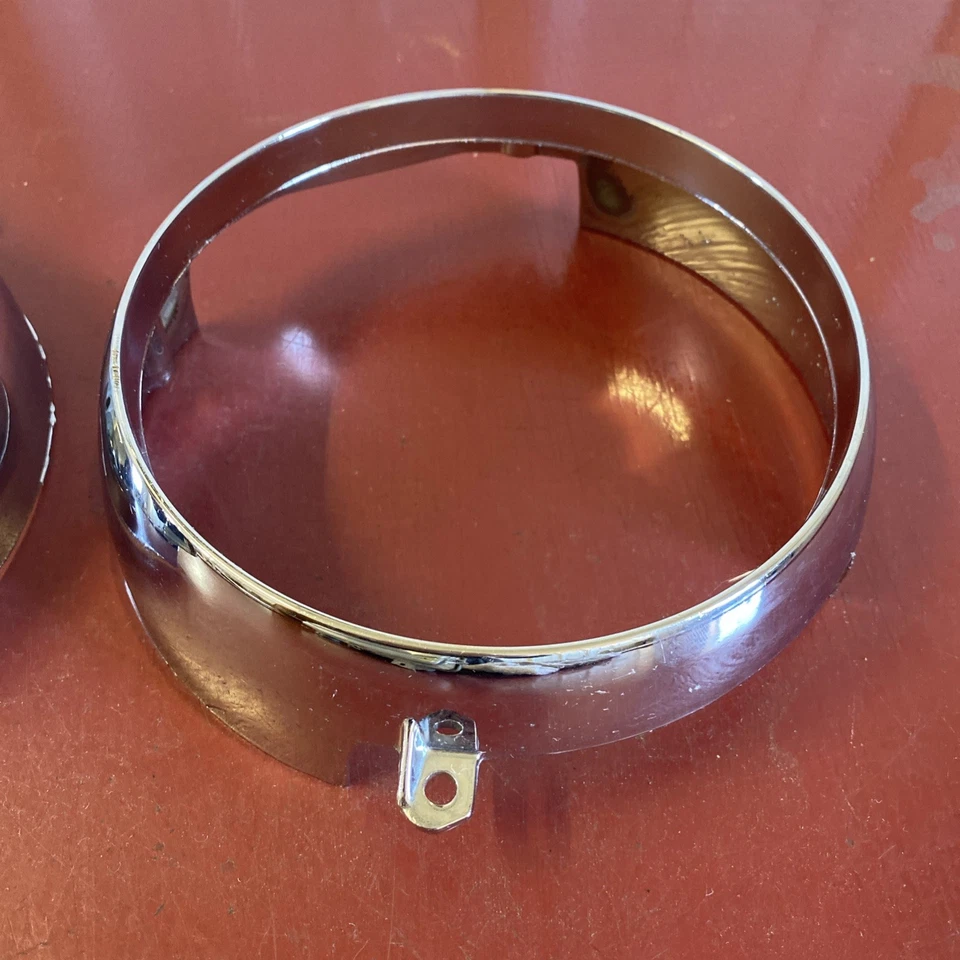 BUICK WILDCAT GM 1964 JUEGO DE BISEL DE FAROS CROMADOS (1) 1363492 y (1) 1363493 Foto 3 de 4