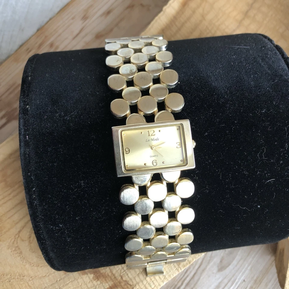 Reloj Fósil Tono Oro Cadena de Puntos Banda Ancha 7” Cuarzo LaMode Moderno Vintage Vibraciones Foto 3 de 4