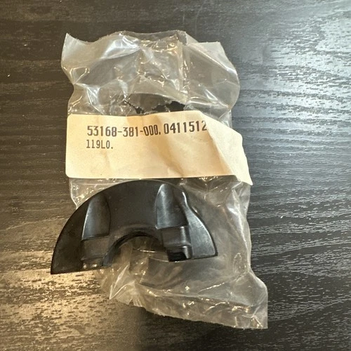 Genuine Honda CR125M CR250M OEM Lower Throttle Grip Housing B 53168-381-000 NOS