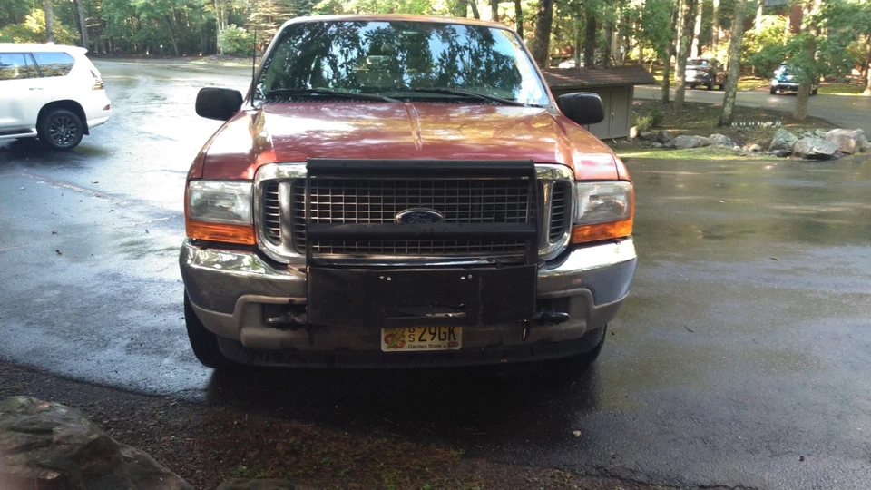 Ford Excursion Limited 2001 Foto 2 de 4