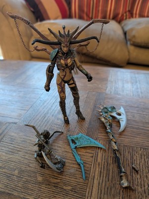 THE SKULL QUEEN Spawn Series 11 Dark Ages complete McFarlane Toys LOOSE BROKEN