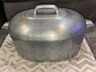 VINTAGE MAGNALITE 4265 5365 ROASTER DUTCH OVEN 8 QUART 16 INCH MADE in THE USA