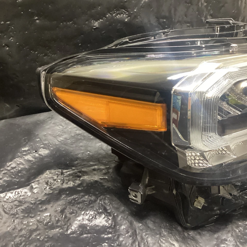 OEM 2020 - 2023 Toyota Tacoma Right RH Passenger FULL LED Headlight 81110-04290 - Image 2 of 4