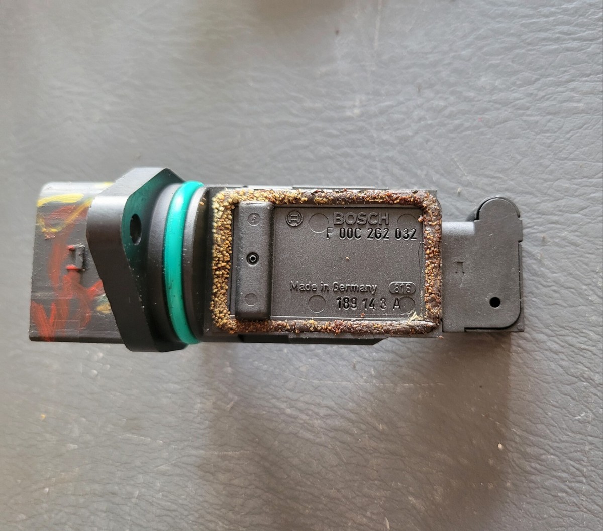 Genuine Bosch Mass Air Flow Sensor F00C2G2032 AUDI VW Beetle Jetta