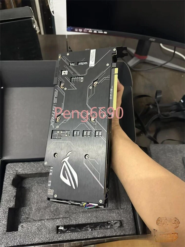 ASUS ROG Strix NVIDIA GeForce RTX 2080 TI OC 11GB GDDR6 Graphics Card - Image 3 of 4