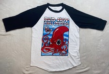 Rare Made In USA Red Hot Chili Peppers World Tour 2017 Concert Raglan Size M